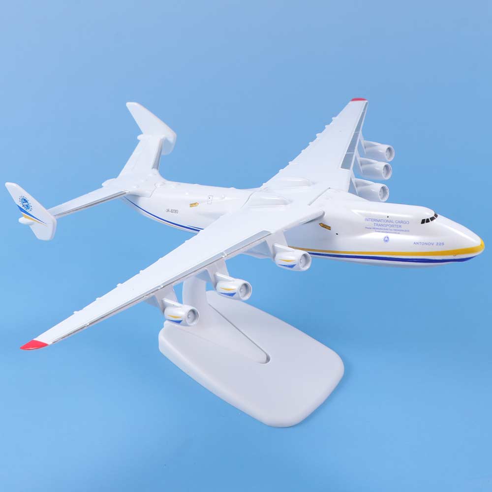 Model Airplane Plastic - نموذج طائرة ثابت بمقياس 1/400 من